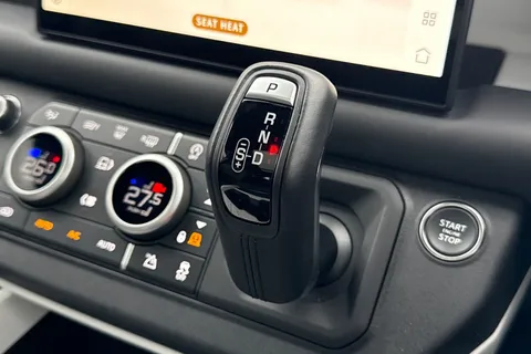 KN25UJL Land Rover Defender 110 3.0 D350 X-Dynamic HSE 5dr Thumbnail #15