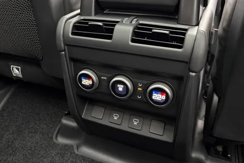 KN25UJL Land Rover Defender 110 3.0 D350 X-Dynamic HSE 5dr Thumbnail #20