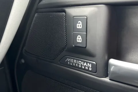 KN25UJL Land Rover Defender 110 3.0 D350 X-Dynamic HSE 5dr Thumbnail #26