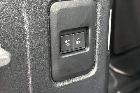 KN25UJL Land Rover Defender 110 3.0 D350 X-Dynamic HSE 5dr Thumbnail #29