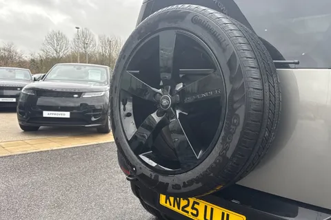 KN25UJL Land Rover Defender 110 3.0 D350 X-Dynamic HSE 5dr Thumbnail #32