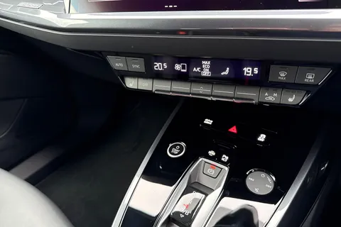 21 of 57 for Audi Q4 e-tron 40 Black Edition Sportback Auto 5dr 82kWh