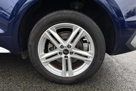 AE73XFO Audi Q5 S line 50 TFSI e quattro 299 PS S tronic Thumbnail #14