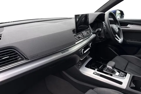 AE73XFO Audi Q5 S line 50 TFSI e quattro 299 PS S tronic Thumbnail #16