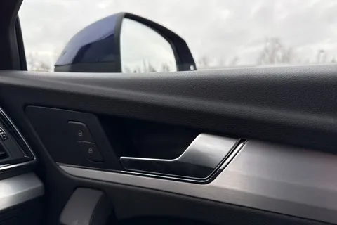 AE73XFO Audi Q5 S line 50 TFSI e quattro 299 PS S tronic Thumbnail #22