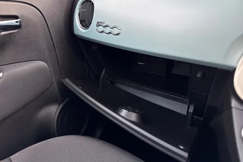 DX24GDU FIAT 500 1.0 MHEV Euro 6 (s/s) 3dr Thumbnail #51