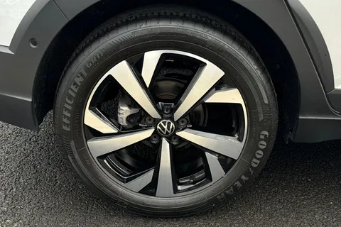 MH22KBU Volkswagen Taigo 1.0 TSI 110 Style 5dr **REAR CAM** Thumbnail #14