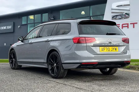 AF70JYW Volkswagen Passat 2.0 BiTDI R-Line Edition DSG 4Motion Euro 6 (s/s) 5dr Thumbnail #2