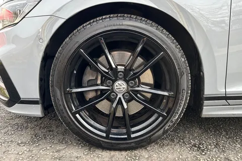 AF70JYW Volkswagen Passat 2.0 BiTDI R-Line Edition DSG 4Motion Euro 6 (s/s) 5dr Thumbnail #10