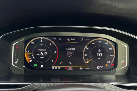 AF70JYW Volkswagen Passat 2.0 BiTDI R-Line Edition DSG 4Motion Euro 6 (s/s) 5dr Thumbnail #38