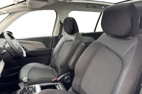 YC22LCZ Citroën Grand C4 Spacetourer 1.2 PureTech Shine Euro 6 (s/s) 5dr Thumbnail #12