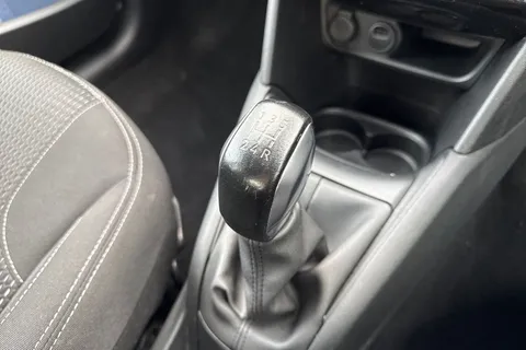 YA69YKS PEUGEOT 208 1.2 PureTech Tech Edition Euro 6 (s/s) 5dr Thumbnail #23