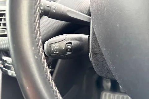 YA69YKS PEUGEOT 208 1.2 PureTech Tech Edition Euro 6 (s/s) 5dr Thumbnail #41