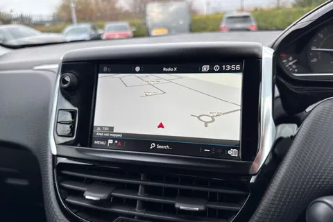 YA69YKS PEUGEOT 208 1.2 PureTech Tech Edition Euro 6 (s/s) 5dr Thumbnail #50