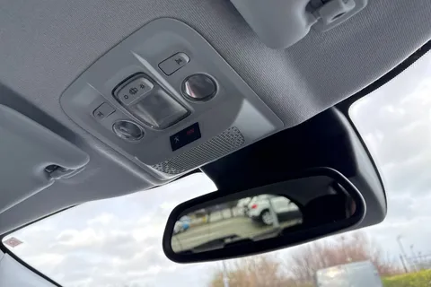 YA69YKS PEUGEOT 208 1.2 PureTech Tech Edition Euro 6 (s/s) 5dr Thumbnail #58