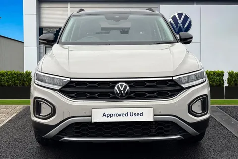 6 of 43 for Volkswagen T-Roc 1.0 TSI Life 5dr **WINTER PACK, REAR CAMERA**