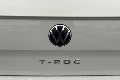 25 of 43 for Volkswagen T-Roc 1.0 TSI Life 5dr **WINTER PACK, REAR CAMERA**