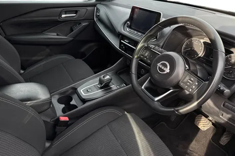 FT23MHN Nissan Qashqai 1.3 DIG-T MHEV Acenta Premium XTRON Euro 6 (s/s) 5dr Thumbnail #9