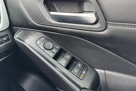 FT23MHN Nissan Qashqai 1.3 DIG-T MHEV Acenta Premium XTRON Euro 6 (s/s) 5dr Thumbnail #19