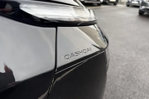 FT23MHN Nissan Qashqai 1.3 DIG-T MHEV Acenta Premium XTRON Euro 6 (s/s) 5dr Thumbnail #28