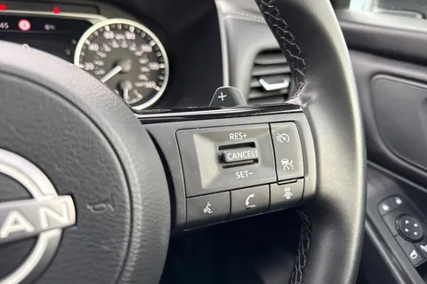 FT23MHN Nissan Qashqai 1.3 DIG-T MHEV Acenta Premium XTRON Euro 6 (s/s) 5dr Thumbnail #35