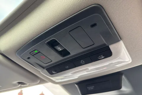 FT23MHN Nissan Qashqai 1.3 DIG-T MHEV Acenta Premium XTRON Euro 6 (s/s) 5dr Thumbnail #39