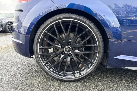 11 of 55 for Audi TT Coup- Black Edition 40 TFSI 197 PS S tronic