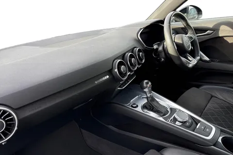 14 of 55 for Audi TT Coup- Black Edition 40 TFSI 197 PS S tronic