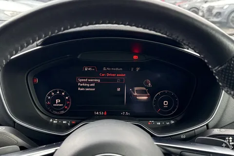 30 of 55 for Audi TT Coup- Black Edition 40 TFSI 197 PS S tronic