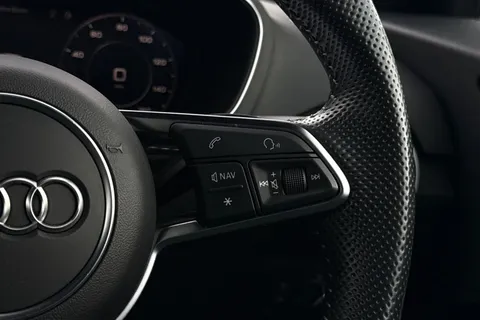 34 of 55 for Audi TT Coup- Black Edition 40 TFSI 197 PS S tronic