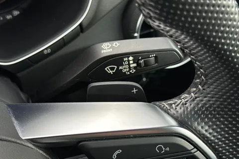 41 of 55 for Audi TT Coup- Black Edition 40 TFSI 197 PS S tronic