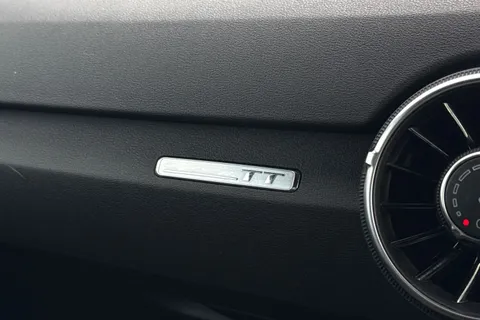 47 of 55 for Audi TT Coup- Black Edition 40 TFSI 197 PS S tronic