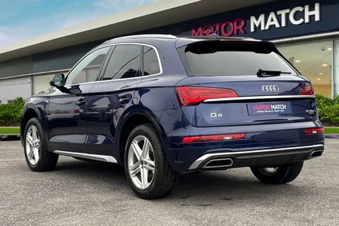 KS70OTM Audi Q5 2.0 TDI 40 S line S Tronic quattro Euro 6 (s/s) 5dr Thumbnail #3