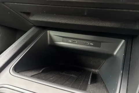 29 of 53 for CUPRA Formentor 1.5 TSI V2 DSG Euro 6 (s/s) 5dr