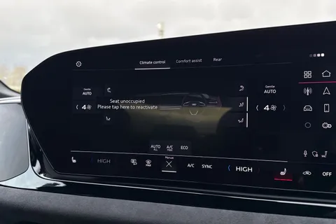 AK75UPG Audi A6 Saloon Edition 1 TDI quattro 204 PS S tronic Thumbnail #23