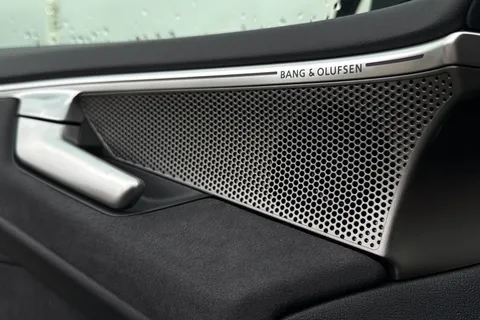 AK75UPG Audi A6 Saloon Edition 1 TDI quattro 204 PS S tronic Thumbnail #35