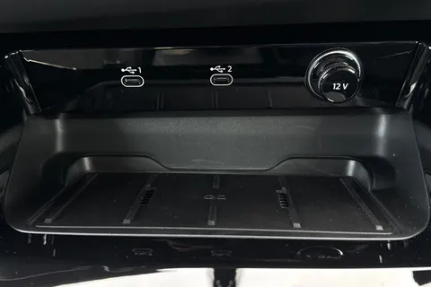 AK75UPG Audi A6 Saloon Edition 1 TDI quattro 204 PS S tronic Thumbnail #38