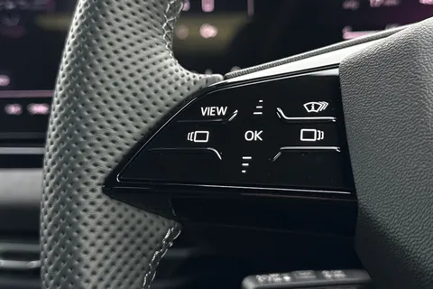 AK75UPG Audi A6 Saloon Edition 1 TDI quattro 204 PS S tronic Thumbnail #39