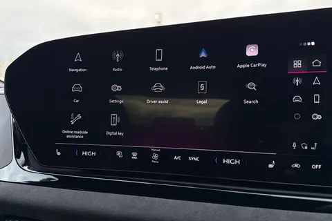 AK75UPG Audi A6 Saloon Edition 1 TDI quattro 204 PS S tronic Thumbnail #45