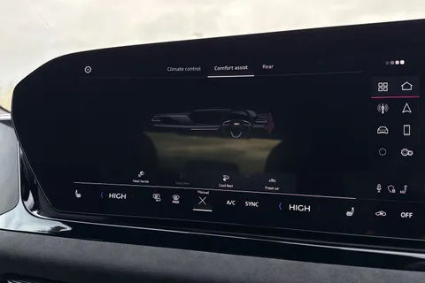 AK75UPG Audi A6 Saloon Edition 1 TDI quattro 204 PS S tronic Thumbnail #48