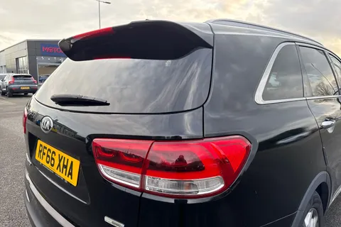 RF66XHA Kia Sorento 2.2 CRDi KX-4 Auto AWD Euro 6 5dr Thumbnail #32