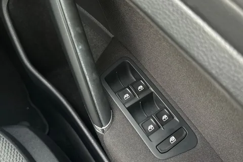 BK67KPV Volkswagen Golf 1.4 TSI SE [Nav] 5dr Thumbnail #18