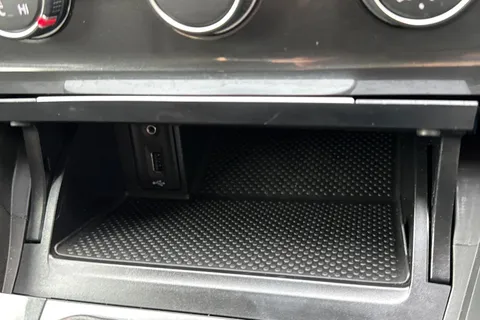 BK67KPV Volkswagen Golf 1.4 TSI SE [Nav] 5dr Thumbnail #33