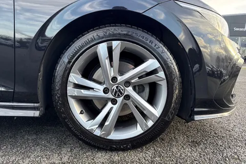 FP70WRW Volkswagen Golf 2.0 TDI R-Line DSG Euro 6 (s/s) 5dr Thumbnail #10