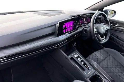 FP70WRW Volkswagen Golf 2.0 TDI R-Line DSG Euro 6 (s/s) 5dr Thumbnail #15