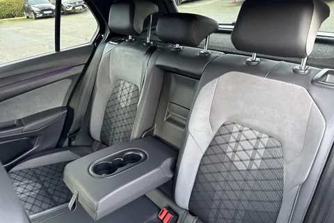 FP70WRW Volkswagen Golf 2.0 TDI R-Line DSG Euro 6 (s/s) 5dr Thumbnail #19