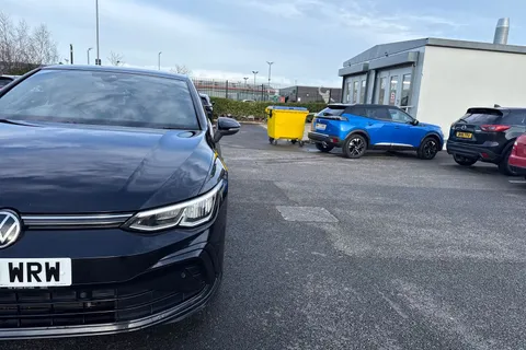 FP70WRW Volkswagen Golf 2.0 TDI R-Line DSG Euro 6 (s/s) 5dr Thumbnail #26