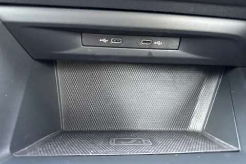 FP70WRW Volkswagen Golf 2.0 TDI R-Line DSG Euro 6 (s/s) 5dr Thumbnail #53