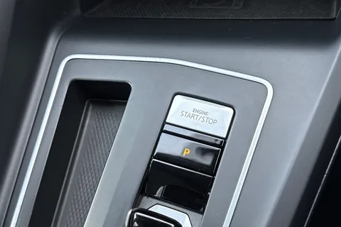 FP70WRW Volkswagen Golf 2.0 TDI R-Line DSG Euro 6 (s/s) 5dr Thumbnail #54