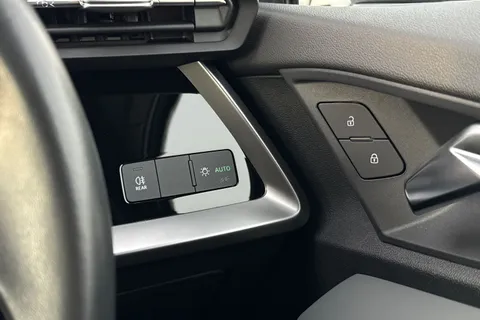 PN23NWK Audi A3 Sport 30 TFSI  110 PS S tronic Thumbnail #47